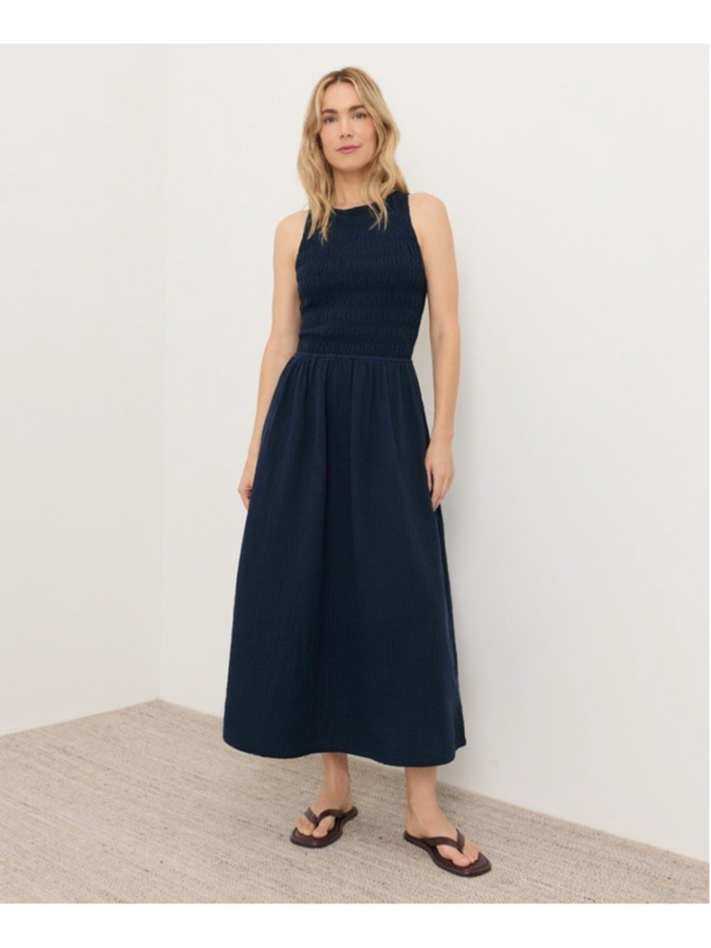 Pact Organic Coastal Double Gauze Smocked MIDI Dress Sleeveless Small Navy Blue